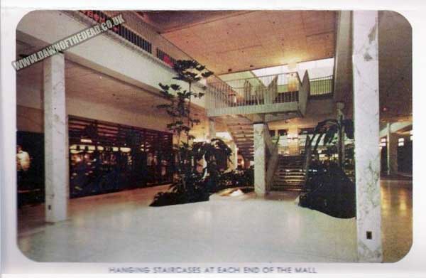 www.dawnofthedead.co.uk Dawn of the dead - Monroeville Mall souvenir postcards